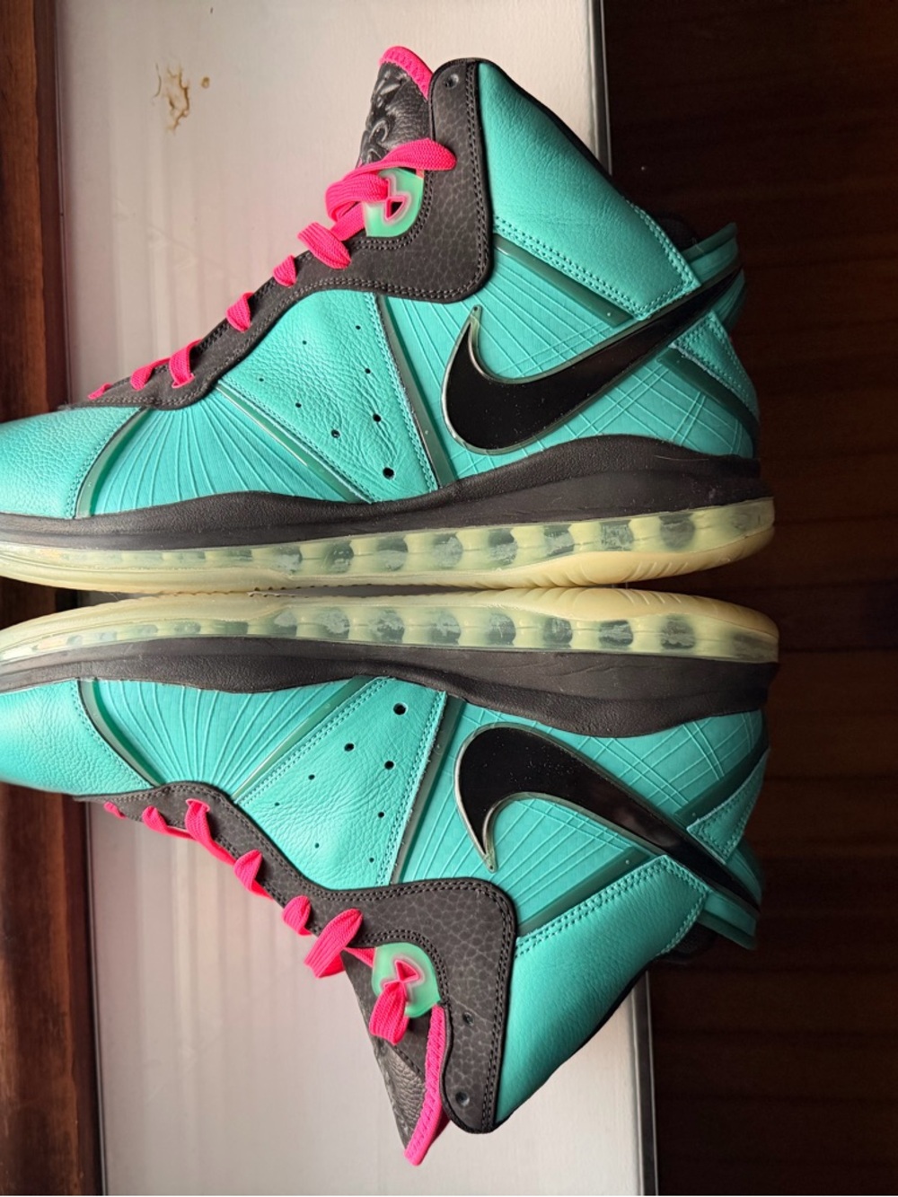 Nike LeBron 8 South Beach Basketball Sneakers - Picture 7 of 8